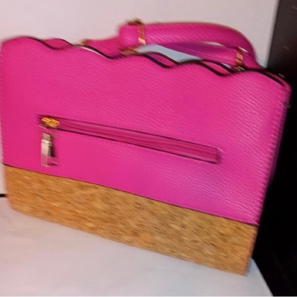 Pink purse - Picture 2 of 4